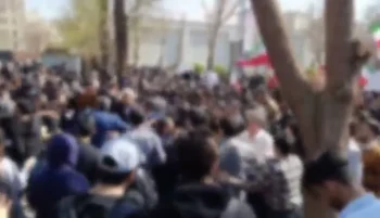 همزمان با نخستین روز بازگشایی حضوری دانشگاهها، گزارشها از برگزاری تجمعها و اقدامات اعتراضی در چند دانشگاه تهران و مشهد حکایت دارد.