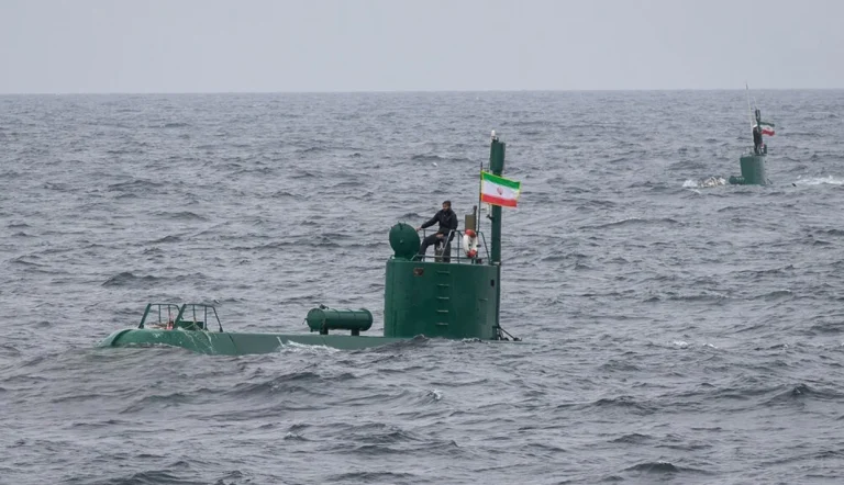 گزارش‌ها از تصمیم سپاه پاسداران برای بستن موقت تنگه هرمز