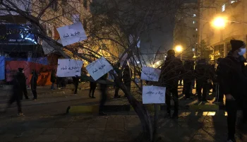 شاهزاده رضا پهلوی اعتراضات سراسری را «انقلاب ملی باشکوه» خواند و گفت شجاعت معترضان پایههای جمهوری اسلامی را لرزانده است.