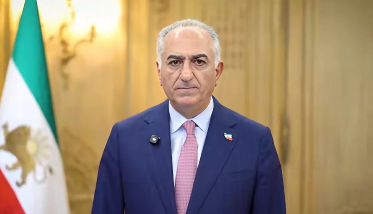 شاهزاده رضا پهلوی با اشاره به گردهمایی ایرانیان در روز گذشته اعلام کرد که مردم ایران بقای این حکومت را نخواهند پذیرفت.