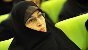 میثم مظفر، عضو شورای شهر تهران از کشته شدن عروس و داماد خامنهای در حملات روز شنبه، نهم اسفند خبر داد.