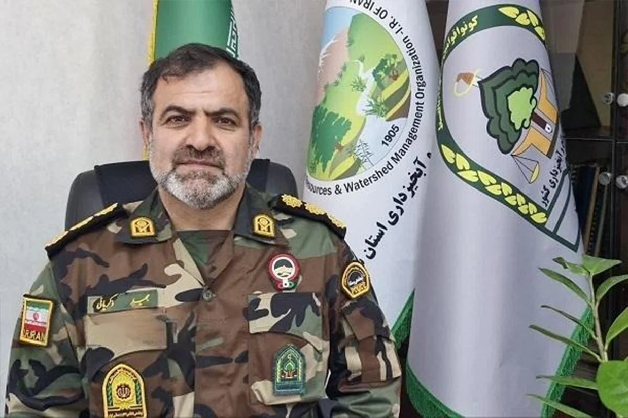 رسانههای داخلی گزارش دادند که بر اثر حملات آمریکا و اسرائیل، مجید ذکریایی، فرمانده یگان حفاظت منابع طبیعی و علی خسروی، مامور اطلاعات سپاه پاسداران، در حملات جداگانه کشته شدهاند.