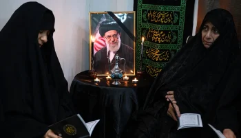 خبرگزاری فارس گزارش داد که جنازه علی خامنهای قرار است در مشهد دفن شود.