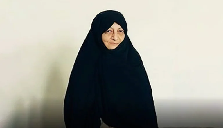 به گزارش رسانههای داخلی، منصوره خجسته باقرزاده، همسر علی خامنهای، رهبر کشته شده جمهوری اسلامی که پس از حملات روز شنبه اسرائیل و آمریکا در کما بود، جان خود را از دست داد.