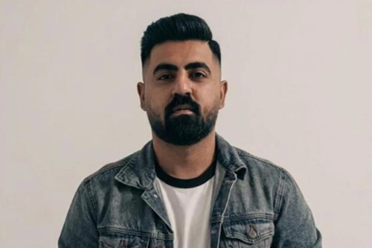 منابع خبری گزارش دادهاند که محمد سهرابزاده، شهروند ساکن استان کردستان با شلیک نیروهای حکومتی در ایستبازرسی در مسیر روستای قلیان به سنندج کشته شده است.