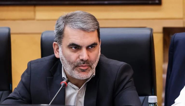 محسن زنگنه، نماینده مجلس شورای اسلامی گفت که مجلس خبرگان به دو گزینه نهایی جانشینی رهبری جمهوری اسلامی رسیده است، اما این دو نفر از پذیرش این جایگاه «استنکاف» می‌کنند.