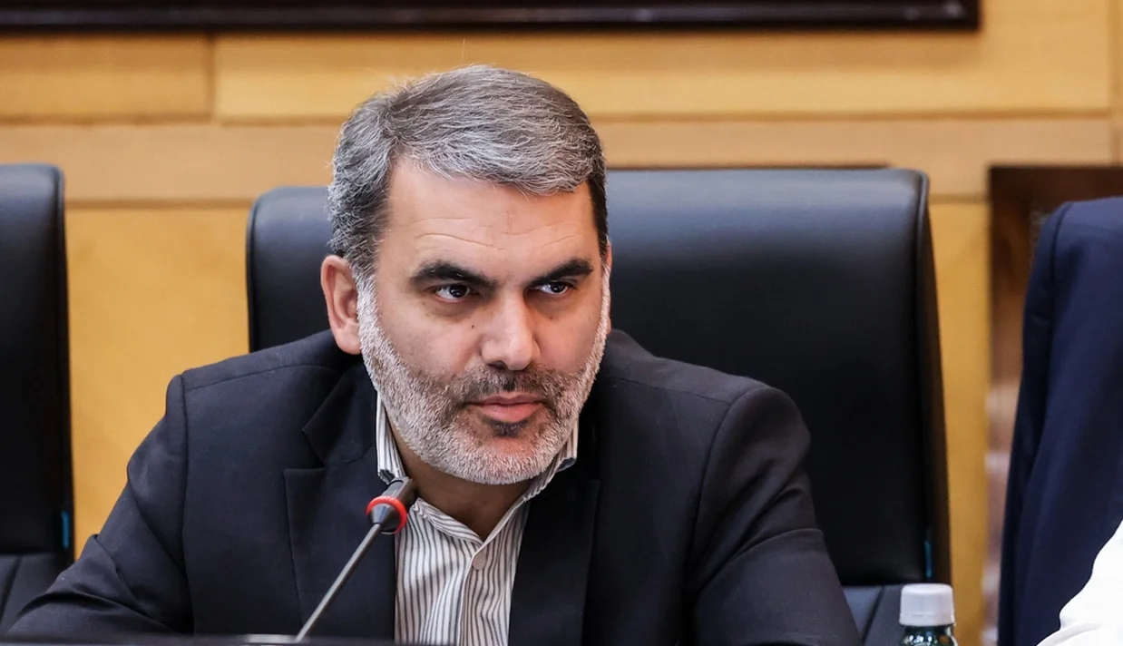 محسن زنگنه، نماینده مجلس شورای اسلامی گفت که مجلس خبرگان به دو گزینه نهایی جانشینی رهبری جمهوری اسلامی رسیده است، اما این دو نفر از پذیرش این جایگاه «استنکاف» میکنند.