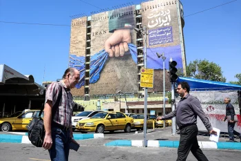 پیامدهای جنگ ایران در حال شکلگیری است؛ تنگه هرمز، اقتصاد جهانی و آینده رژیم در کانون تحولات