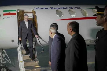 رسانههای داخلی ایران گزارش دادهاند عباس عراقچی، وزیر امور خارجه جمهوری اسلامی جمعه، چهارم اردیبهشت وارد اسلامآباد شد.