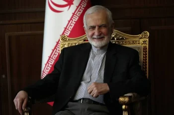 کمال خرازی، رئیس شورای راهبردی روابط خارجی جمهوری اسلامی چند روز بعد از حمله اسرائیل به منزلش، بر اثر جراحات وارده در شامگاه پنج‌شنبه، جان باخت.