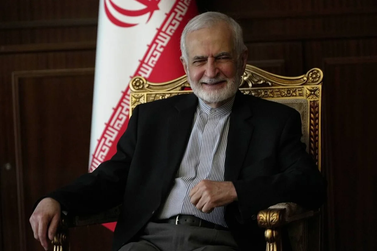 کمال خرازی، رئیس شورای راهبردی روابط خارجی جمهوری اسلامی چند روز بعد از حمله اسرائیل به منزلش، بر اثر جراحات وارده در شامگاه پنج‌شنبه، جان باخت.