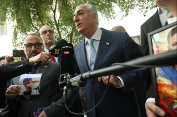 شاهزاده رضا پهلوی با انتقاد از سیاستهای کشورهای اروپایی در قبال جمهوری اسلامی، از آنها خواست به جای ادامه سیاست «مماشات»، در کنار مردم ایران بایستند و از مشروعیتبخشی به ساختار حاکم خودداری کنند.