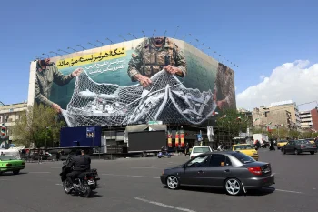 دونالد ترامپ در اظهاراتی خطاب به جمهوری اسلامی اعلام کرد که در صورت عدم بازگشایی تنگه هرمز در «جهنم» زندگی خواهید کرد.