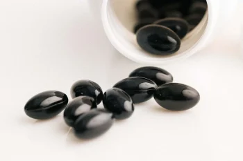 یک متخصص تغذیه بررسی کرده که آستاگزانتین چه تأثیری بر سلامت پوست، چشم، مغز و قلب انسان دارد.