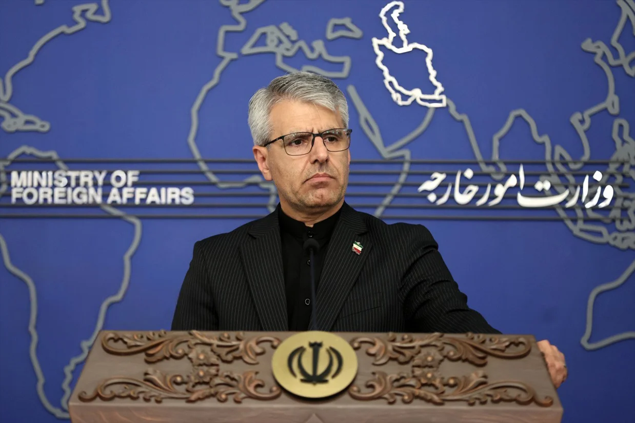 سخنگوی وزارت امور خارجه اعلام کرد که جمهوری اسلامی پس از ارائه طرح ۱۴ بندی خود، نظرات و ملاحظات اصلاحی طرف آمریکایی را دریافت کرده و روند تبادل دیدگاه‌ها همچنان ادامه دارد.