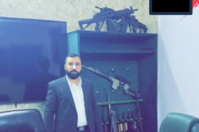 وزارت دادگستری و اف‌بی‌آی آمریکا اعلام کردند که محمدباقر سعد داوود الساعدی، عامل وابسته به جمهوری اسلامی، هدایت حملات «اصحاب الیمین» علیه اهداف یهودی را برعهده داشته است.
