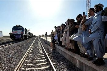 مصطفی رضایی، رئیس کنسرسیوم توسعه ریلی افغانستان از آغاز عملیات اجرایی فاز نخست پروژه راه‌آهن هرات–مزارشریف با مشارکت ایران خبر داد.
