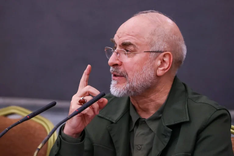 محمدباقر قالیباف، رئيس مجلس شورای اسلامی گفت که اگر اسرائیل به حملات علیه حزبالله ادامه دهد، جمهوری اسلامی مذاکرات با آمریکا را متوقف میکند.