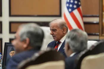نخست‌وزیر پاکستان اعلام کرد واشنگتن و تهران بیش از هر زمان دیگری به دستیابی به یک توافق صلح نزدیک شده‌اند و احتمال می‌رود روند نهایی‌سازی این توافق ظرف ۲۴ ساعت آینده تکمیل شود.
