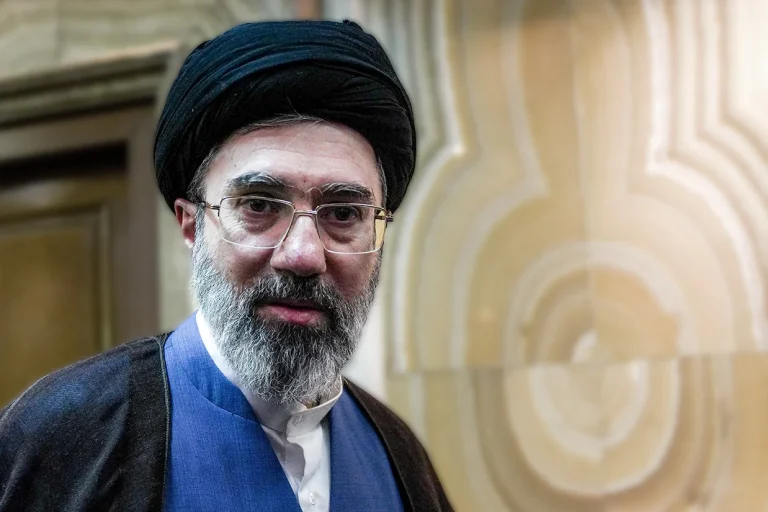 پیام منسوب به مجتبی خامنه‌ای: رهبر جمهوری اسلامی خواستار «اصلاح» و «بازسازی درونی» قوه قضائیه شد