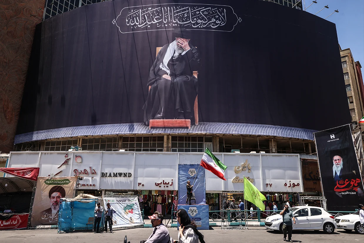 ترامپ گزارشهای منتشرشده درباره پرداخت ۳۰۰ میلیون دلار از سوی ایالات متحده به تهران را رد کرد و آن را «اخبار جعلی» خواند.