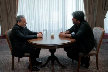 عباس عراقچی گفته است جنگ پس از آن آغاز شد که طرف مقابل نتوانست از طریق گفتوگو خواسته خود مبنی بر «غنیسازی صفر» را به تهران «تحمیل» کند.