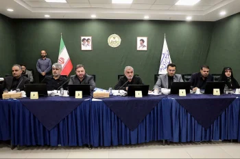 مجلس شورای اسلامی در نخستین جلسه علنی وبیناری خود، کلیات لایحه «مقابله با جنایات بینالمللی» را تصویب کرد. همزمان، علی نیکزاد، نایبرئیس مجلس، با هشدار به بریتانیا، بلغارستان و اوکراین، اعلام کرد هر نقطهای که مبدأ حمله به ایران باشد، هدف نیروهای مسلح قرار خواهد گرفت.