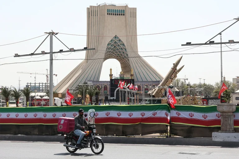 حسین کرمانپور، رئیس روابط عمومی وزارت بهداشت جمهوری اسلامی گفته است که در شب گذشته هیچ حمله‌ای از سوی ایالات متحده انجام نشده است.