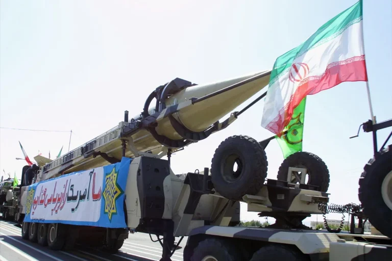 سپاه پاسداران انقلاب اسلامی اعلام کرد یک مرکز فرماندهی نیروهای ویژه آمریکا در منطقه التنف سوریه را هدف حمله قرار داده است.