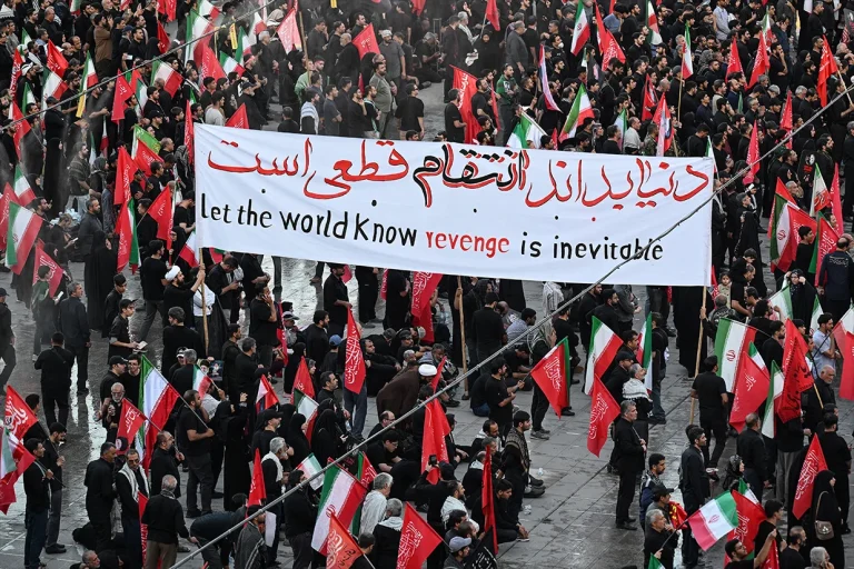 مجتبی خامنه‌ای: انتقام پدرم خواست ملت است و باید صورت بگیرد