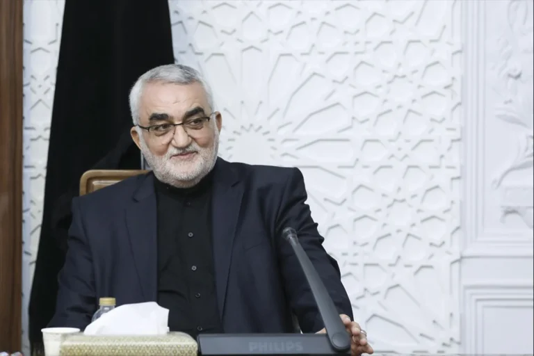 علاءالدین بروجردی،‌ عضو کمیسیون امنیت ملی مجلس شورای اسلامی مدعی شد ایالات متحده در جنگ با جمهوری اسلامی شکست‌خورده و تمامی پایگاه‌های آمریکا در منطقه منهدم شده است.
