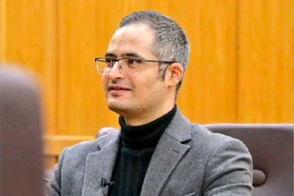 دادبان گزارش داد که محمدعلی (آرمین) جنتخواه، تحلیلگر سیاسی و ژئوپلتیک و از بنیانگذاران رسانه «طرفداری» در ایران بازداشت شده است.