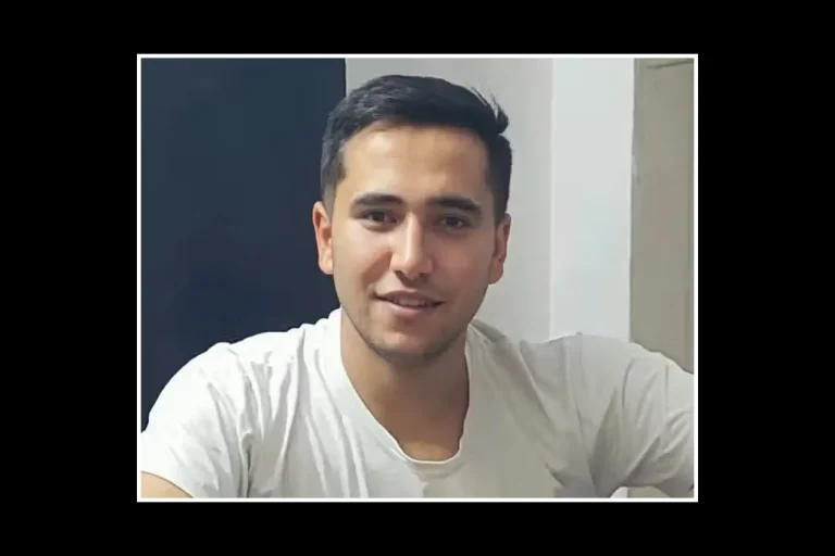 یک منبع آگاه به اپک‌تایمز گفته است که انگشتان دست و پای گل‌محمد محمدی که در پرونده «میدان علیخانی» اعدام شد، هنگام تشییع پیکرش شکسته بوده است.