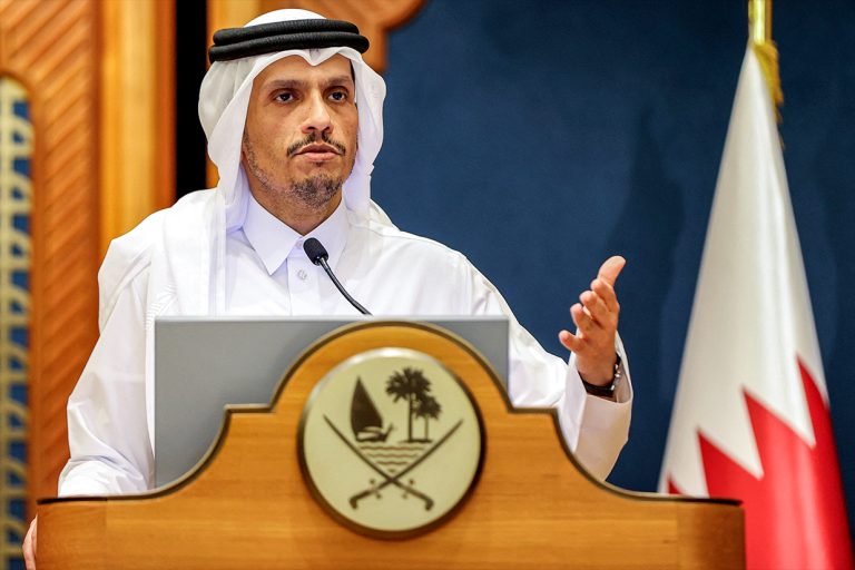 همزمان با اعلام مرکز عملیات تجارت دریایی بریتانیا مبنی بر حملات به سه نفتکش در تنگه هرمز؛ وزارت خارجه قطر اعلام کرد که یکی از نفتکشها قطری است و جمهوری اسلامی، مسئول این حملات است.