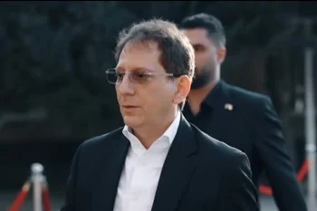 وزارت خزانهداری ایالات متحده اعلام کرد که چهار فرد و ۹ نهاد را که از اجزای اصلی شبکه گسترده بابک زنجانی برای دور زدن تحریمها به شمار میروند، تحریم کرده است.