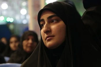 زینب سلیمانی، دختر قاسم سلیمانی، با انتشار تصویری از دونالد ترامپ در صفحه شخصی خود در ویراستی، پیامی تهدیدآمیز خطاب به رئیس‌جمهور آمریکا منتشر کرد.