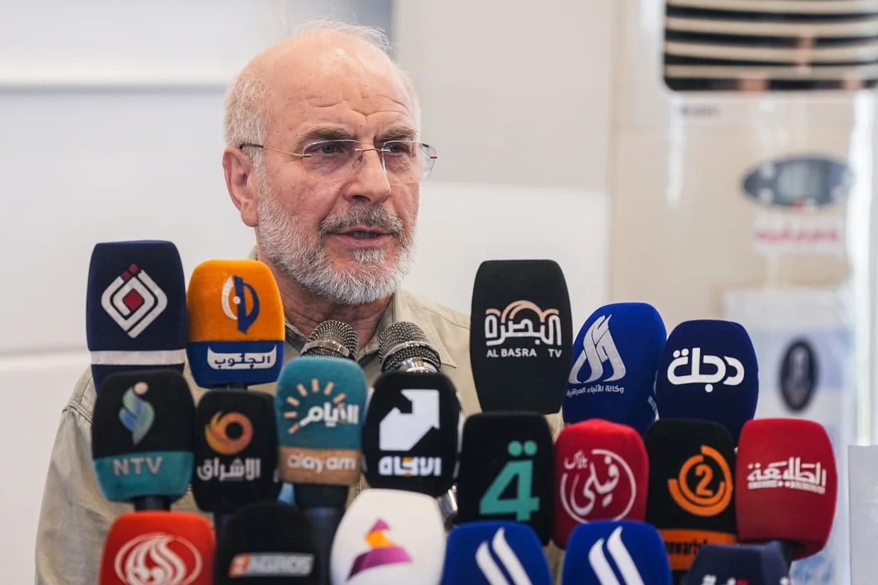 محمدباقر قالیباف، رئیس مجلس شورای اسلامی گفت که جمهوری اسلامی «پیامهای متعددی» از کشورهای همسایه ایران درباره شکلدهی به ترتیبات امنیتی جدید و گسترش همکاریهای اقتصادی در منطقه دریافت کرده است.