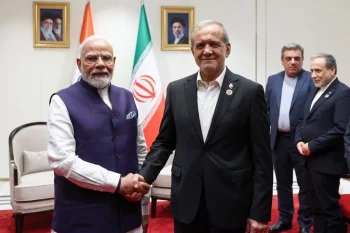 نارندرا مودی، نخست‌وزیر هند، پس از دیدار با مسعود پزشکیان، رئیس‌ جمهوری اسلامی گفت دهلی‌نو به حمایت از تلاش‌ها برای دستیابی به «صلحی پایدار» ادامه خواهد داد.