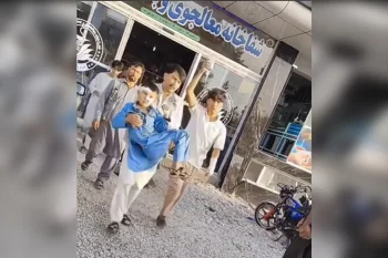 انفجار در نزدیکی یک مکتب خصوصی در منطقه محل سکونت هزاره‌ها در دشت برچی در غرب کابل که ده‌ها دانش‌آموز را زخمی کرد، با واکنش شماری از مقام‌های بین‌المللی، چهره‌های سیاسی افغانستان و شهروندان این کشور روبه‌رو شده است.