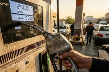 شاهزاده رضا پهلوی با انتقاد از احتمال افزایش قیمت بنزین، این اقدام را «خیانتی بزرگ» به مردم ایران توصیف کرد و جمهوری اسلامی را مسئول بحران بازار انرژی، گسترش قاچاق سوخت و سوءمدیریت اقتصادی دانست.
