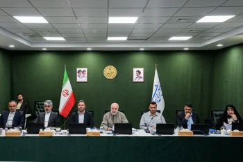 محمدباقر قالیباف بار دیگر کشورهای منطقه را تهدید به حمله به زیرساختها و نفتکشها در صورت تداوم فشارهای آمریکا علیه جمهوری اسلامی کرد.