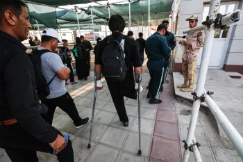 معاون امنیتی و انتظامی استانداری خوزستان از بازگشایی مرزهای مسافری شلمچه و چذابه و ازسرگیری تردد در این دو گذرگاه مرزی ایران و عراق خبر داد.