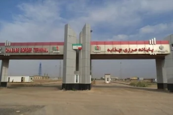 دبیرکل اتاق بازرگانی مشترک ایران و عراق گفت مرز چذابه همچنان برای عبور کالاهای تجاری بسته است و طرف عراقی اجازه ورود کالا از این مرز را نمیدهد.