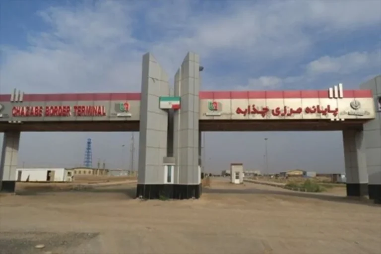 دبیرکل اتاق بازرگانی مشترک ایران و عراق گفت مرز چذابه همچنان برای عبور کالاهای تجاری بسته است و طرف عراقی اجازه ورود کالا از این مرز را نمی‌دهد.