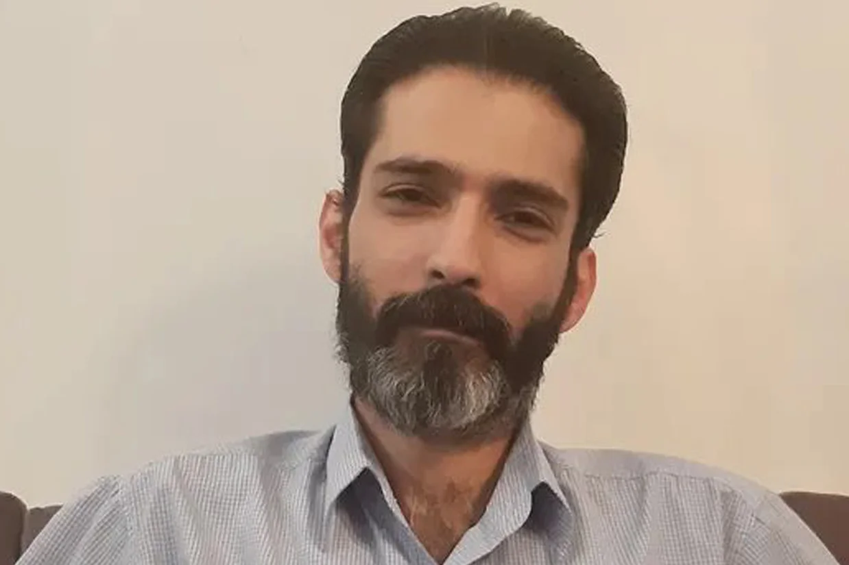 امیرسالار داودی، وکیل دادگستری، هنگام حضور در دادگاه انقلاب اصفهان برای دفاع از مهشاد کشانی بازداشتشده اعتراضات دیماه بازداشت شد.