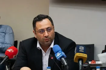 محمدحافظ حکمی معاون وزیر ارتباطات جمهوری اسلامی گفت فراگیر شدن استارلینک در ایران آخرین میخ بر تابوت حکمرانی جمهوری اسلامی است و بعد از آن باید وزارت ارتباطات و شورای عالی فضای مجازی جمهوری اسلامی را تبدیل به «شهربازی» کرد.