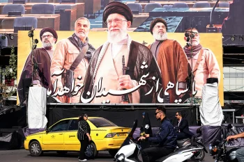 روزنامه کیهان در یادداشتی از تغییر دکترین هسته‌ای و دستیابی به سلاح هسته‌ای دفاع کرد و مدعی شد که اگر جمهوری اسلامی به این تسلیحات مجهز بود، علی خامنه‌ای هدف حمله قرار نمی‌گرفت و کشته نمی‌شد.