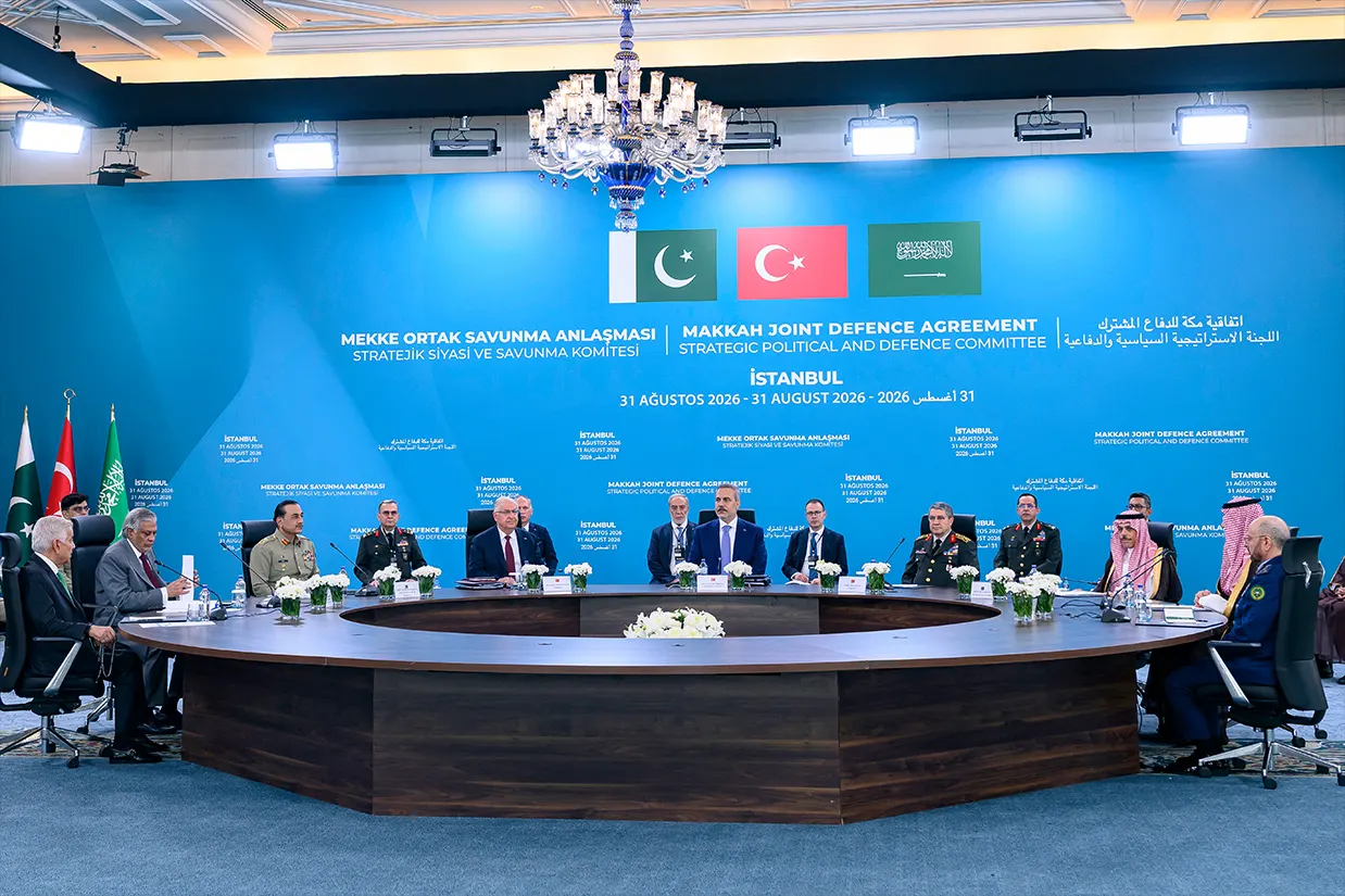 وزارت امور خارجه ترکیه اعلام کرد کمیته پیمان دفاعی مکه میان ترکیه، عربستان سعودی و پاکستان روز دوشنبه ۱۳ مهر در ریاض گفت‌وگوهایی برگزار خواهد کرد و شماری از مقامات ترکیه نیز در آن شرکت خواهند کرد.