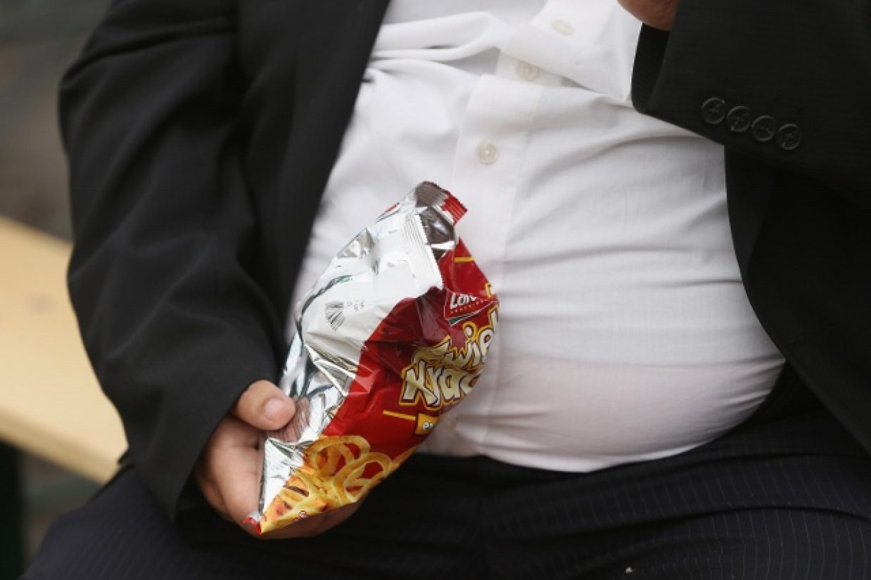تحقیر و سرزنش کردن افراد چاق به چاق‌‏تر شدن آنها منجر می‌‏شود (Sean Gallup/Getty Images)