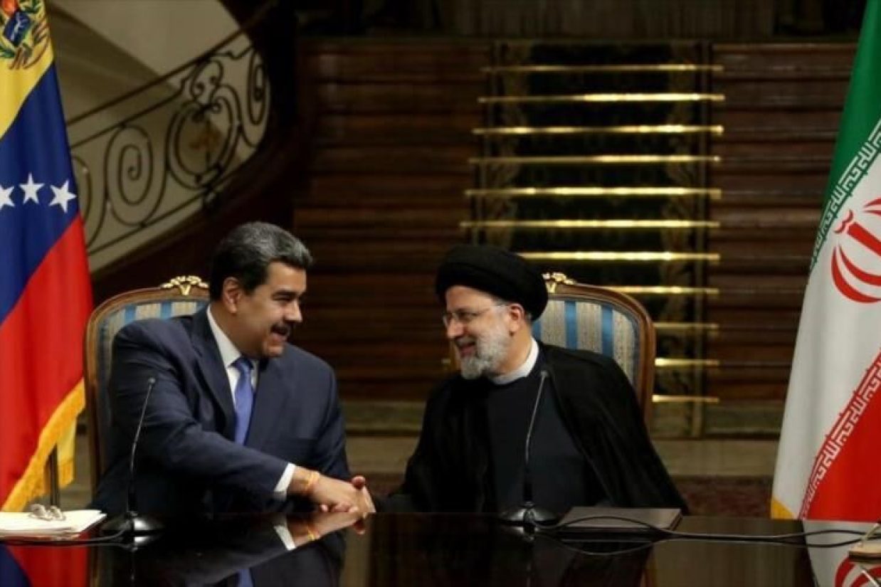 (IRNA)
ابراهیم رئیسی و نیکلاس مادورو